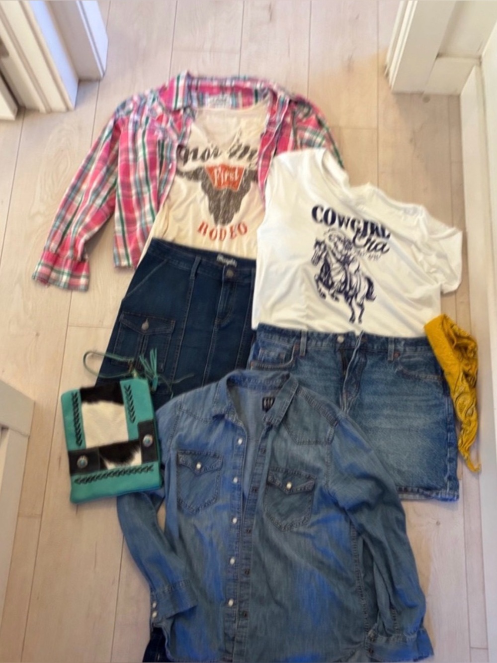 Country Concert Weekend Bundle